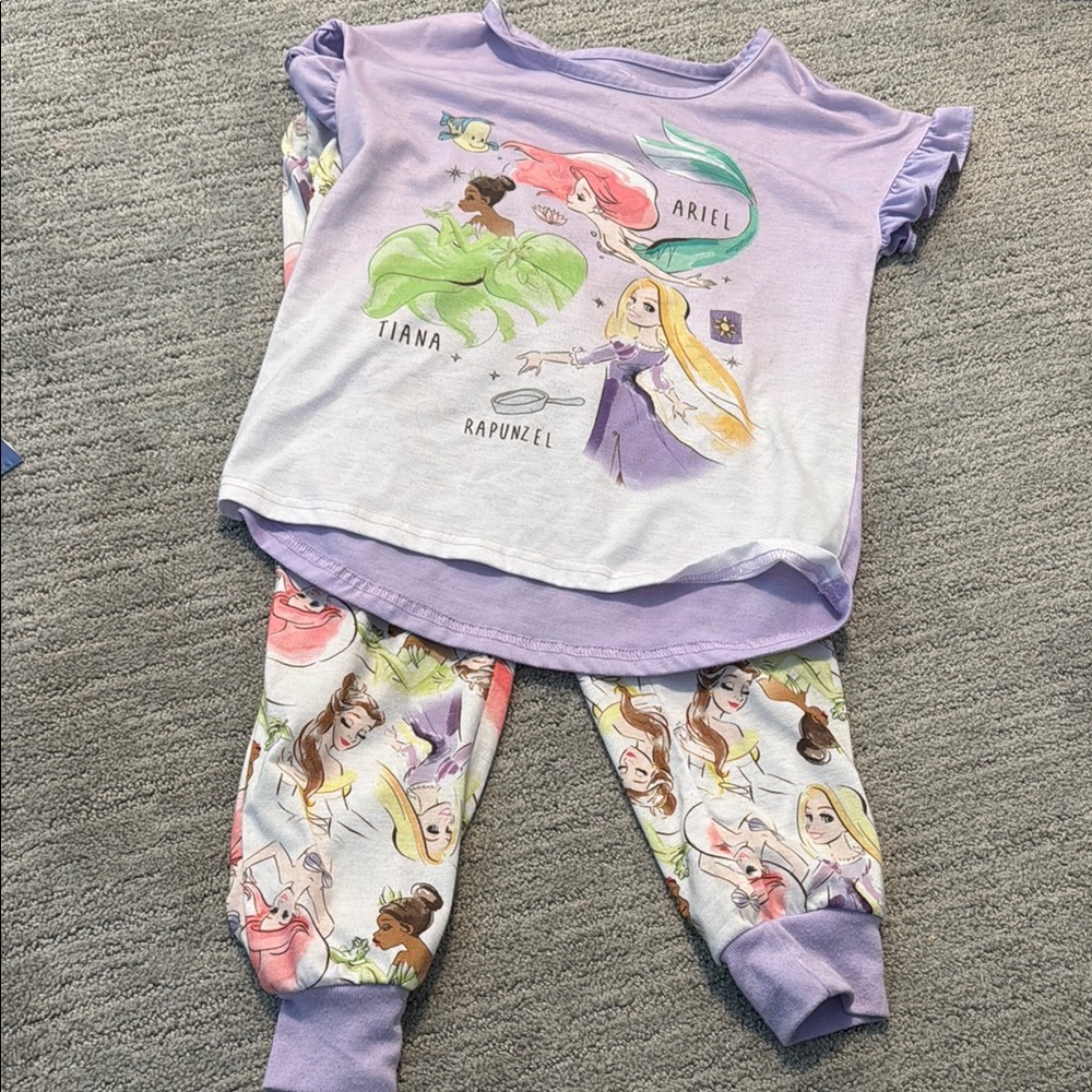 Disney Princess Kids Pajamas Sz 7 - Purple